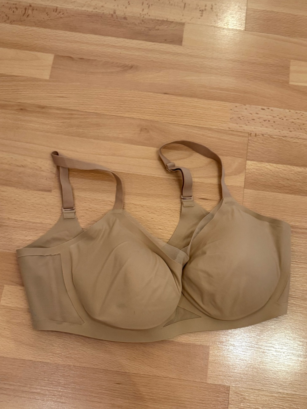 Seamless Nude T-Shirt Bra - Comfort Support by honeylove